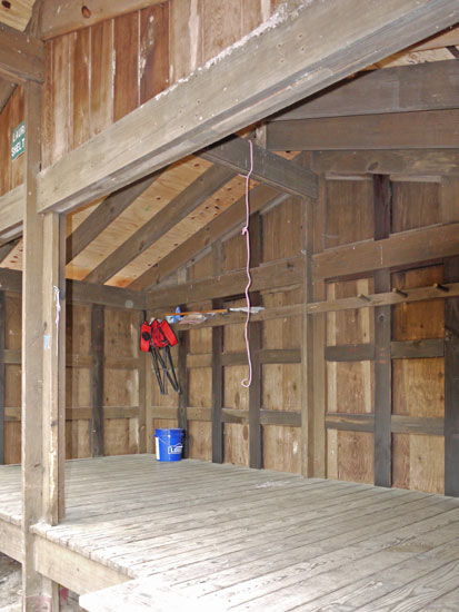 Laurel Shelter Inside