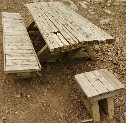 Davis Mountain Shelter Table