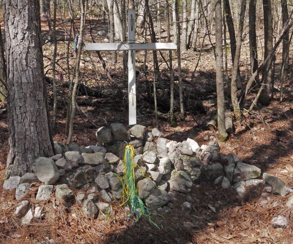 Memorial northbound from Spring Creek Shelter